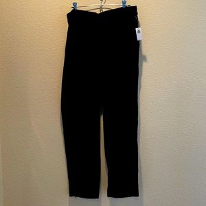 Old Navy wide leg trousers with pockets.